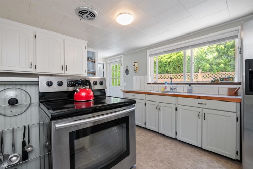435 Hemlock Avenue, Hope, BC 