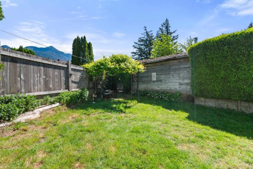 435 Hemlock Avenue, Hope, BC 