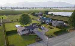 10195 Gillanders Road Chilliwack, BC V2P 6H4