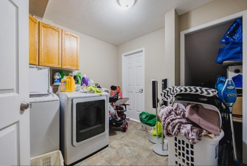 Upper-45821 Thomas Road, Chilliwack, BC 