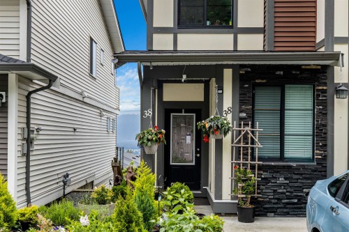 38-47042 Macfarlane Place  Chilliwack, BC V2R 0P3