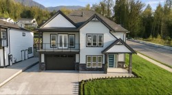 51160 Charlotte Place Chilliwack, BC V4Z 0E5