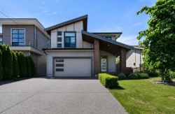 6567 Fern Street Chilliwack, BC V2R 2Z7