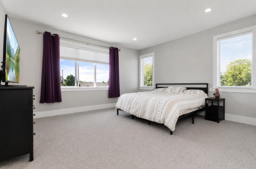 6567 Fern Street, Chilliwack, BC - Indoor Photo Showing Bedroom
