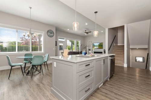 6567 Fern Street, Chilliwack, BC - Indoor