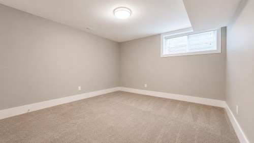 6567 Fern Street, Chilliwack, BC - Indoor Photo Showing Other Room