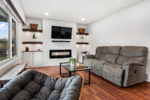 6970 Centennial Drive, Chilliwack, BC 
