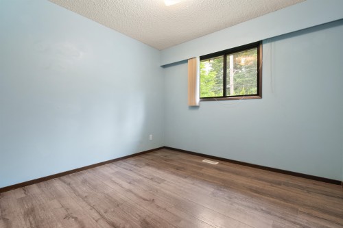 260 Robertson Crescent, Hope, BC 