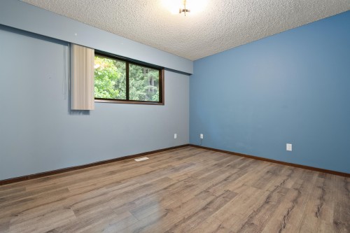 260 Robertson Crescent, Hope, BC 