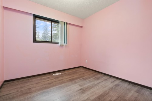 260 Robertson Crescent, Hope, BC 