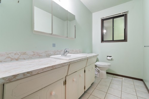 260 Robertson Crescent, Hope, BC 