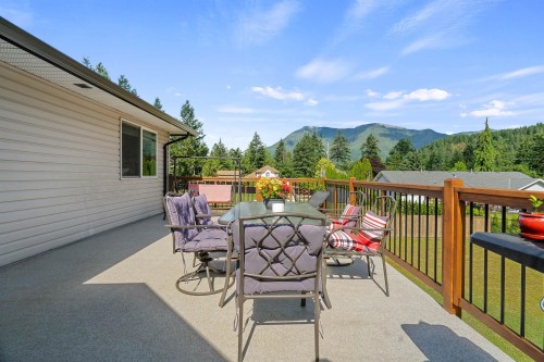 65644 Gardner Drive, Hope, BC 
