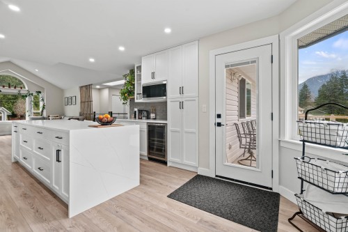 65644 Gardner Drive, Hope, BC 