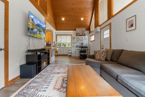 64922 North Bend Post Office Road, Boston Bar, BC 