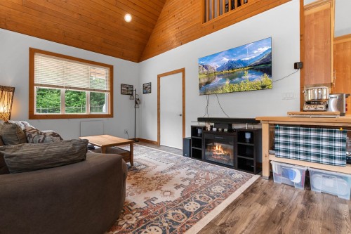 64922 North Bend Post Office Road, Boston Bar, BC 