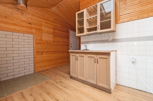 64922 North Bend Post Office Road, Boston Bar, BC 