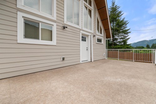 64922 North Bend Post Office Road, Boston Bar, BC 