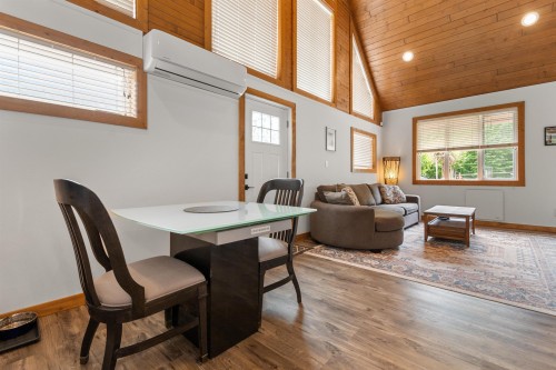 64922 North Bend Post Office Road, Boston Bar, BC 