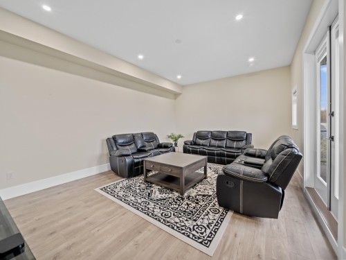 8204 Harvest Place, Chilliwack, BC 