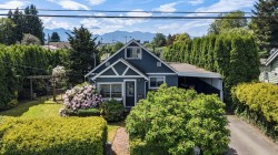 45748 Lewis Avenue Chilliwack, BC V2P 3C4