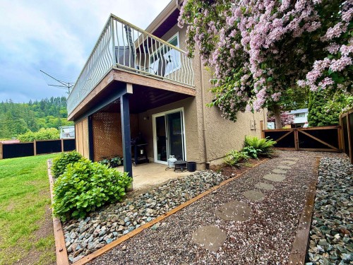 21224 Mountview Crescent, Hope, BC 