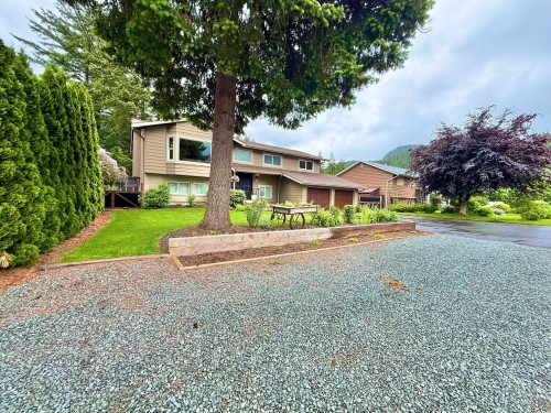21224 Mountview Crescent, Hope, BC 