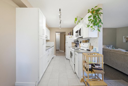 215-7694 Evans Road, Chilliwack, BC 