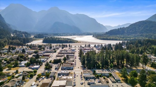 19988 Beacon Road, Hope, BC 