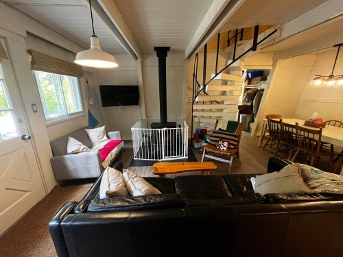 14964 Parkhill Boulevard, Sunshine Valley, BC - Indoor Photo Showing Other Room