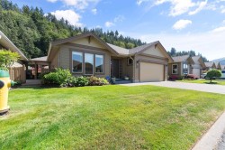 174-46000 Thomas Road Chilliwack, BC V2R 5W6