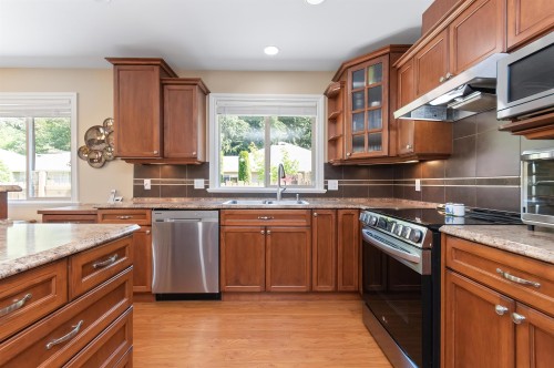 174-46000 Thomas Road, Chilliwack, BC 