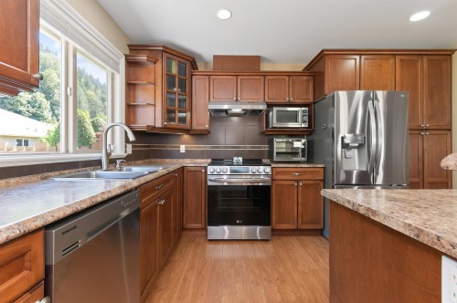 174-46000 Thomas Road, Chilliwack, BC 