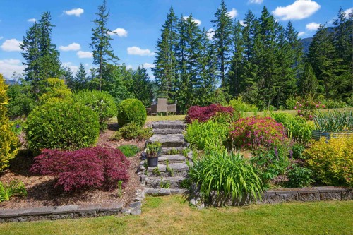 120 Robertson Crescent, Hope, BC 