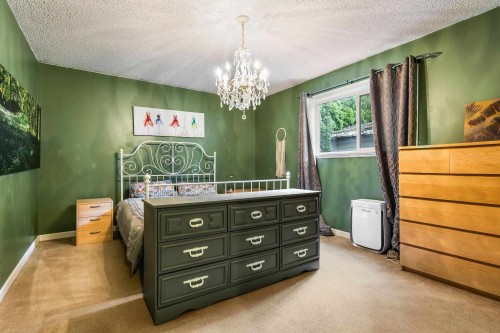 8880 Allard Street, Chilliwack, BC - Indoor Photo Showing Bedroom