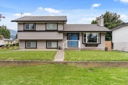 46551 Teton Avenue Chilliwack, BC V2P 6M3