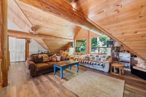 5520 Graham Drive, Ryder Lake, BC 