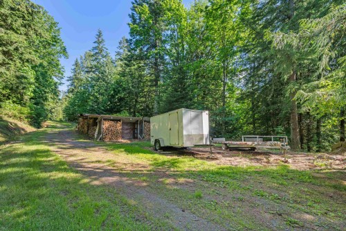 5520 Graham Drive, Ryder Lake, BC 