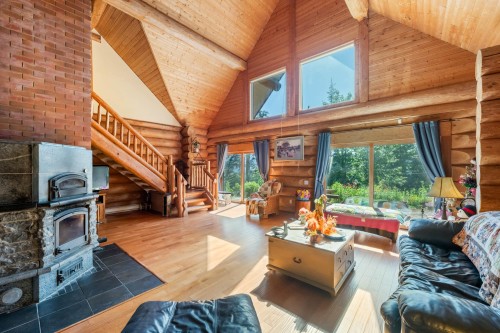 5520 Graham Drive, Ryder Lake, BC 