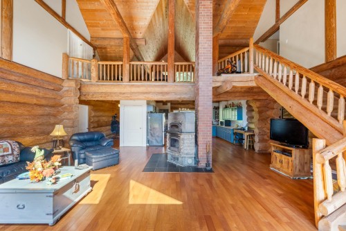 5520 Graham Drive, Ryder Lake, BC 
