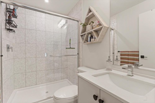 211-45511 Campus Drive, Chilliwack, BC 