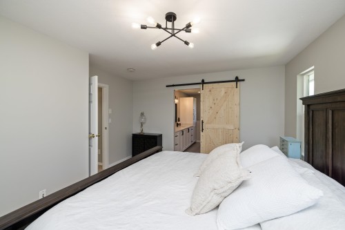 45257 Raven Place, Chilliwack, BC - Indoor Photo Showing Bedroom