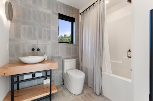 21029 Anson Place, Hope, BC 