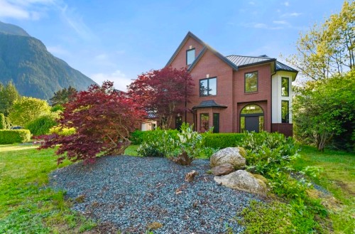 21029 Anson Place, Hope, BC 