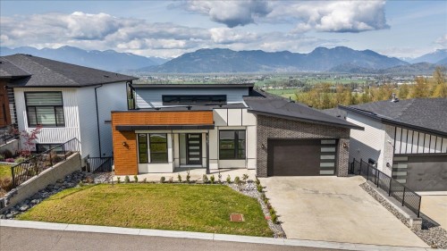 8181 Harvest Place, Chilliwack, BC 