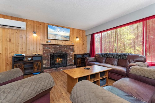 21128 Landstrom Road, Hope, BC 