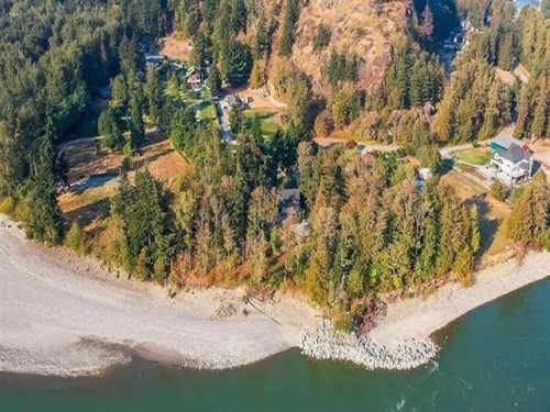 20738 Landstrom Road, Hope, BC 