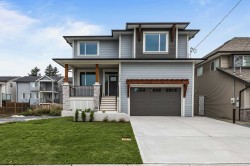 7142 Rochester Avenue Chilliwack, BC V2R 2P3