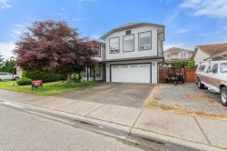 7285 Meadowlark Street Chilliwack, BC V2R 2X1