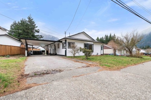 439 5Th Avenue, Hope, BC 