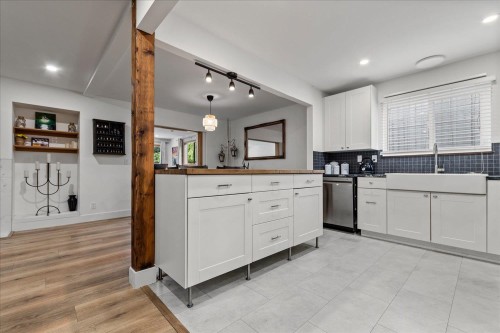 8542 Mccutcheon Avenue, Chilliwack, BC 